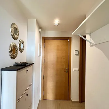 Sea View 2-bedrooms *